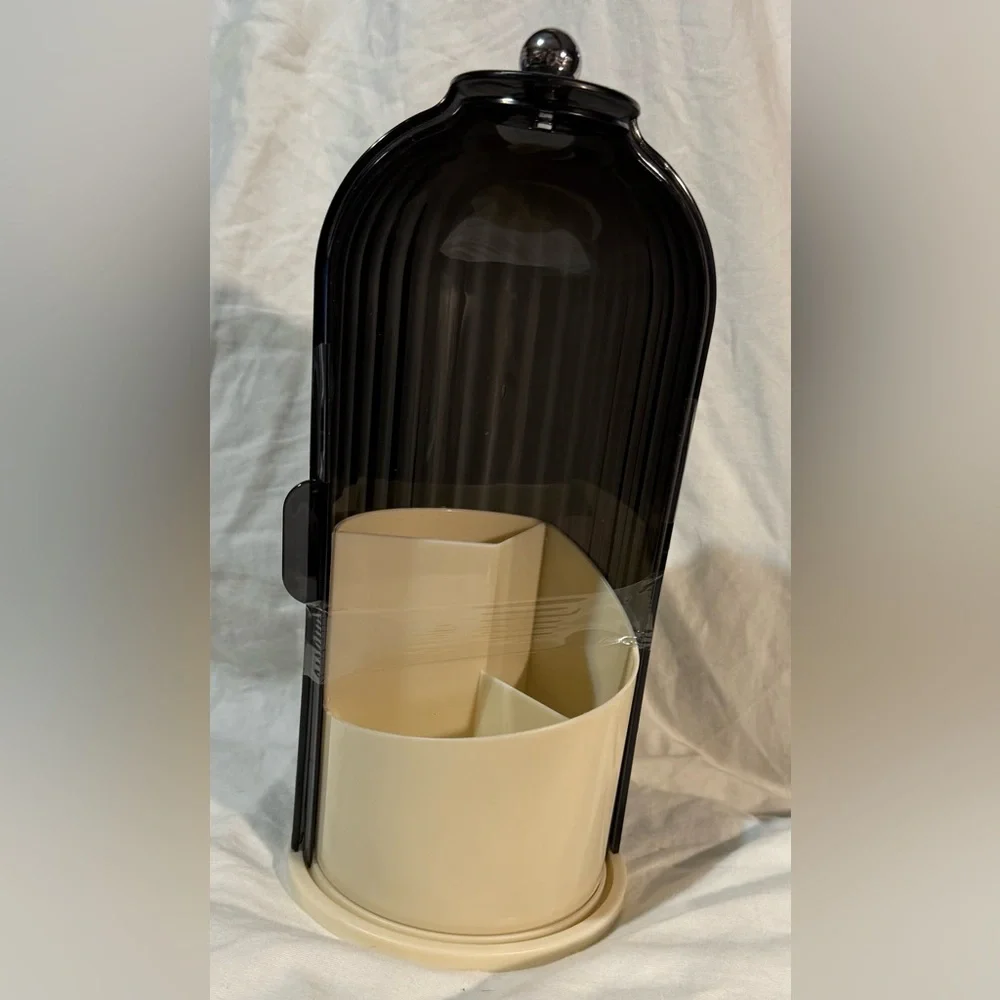 NWOT 360 Rotating Vanity Makeup Organizer Black and Cream
